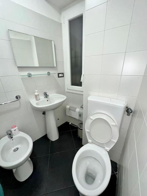 Home Sweet Appartamento Privato 010025-Lt-3625 Генуя Экстерьер фото